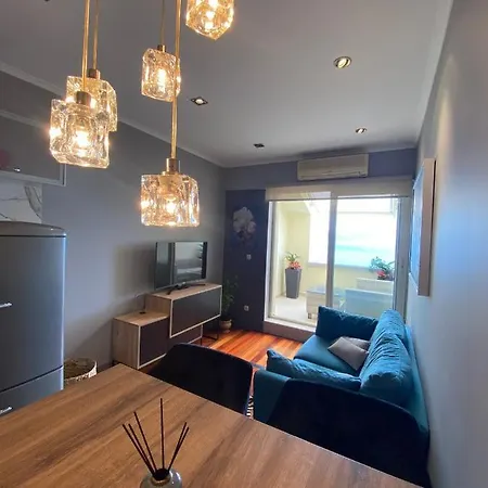 Apartman Alba *
