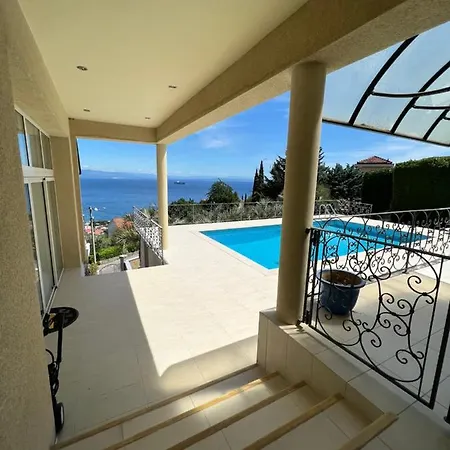 Apartman Alba *